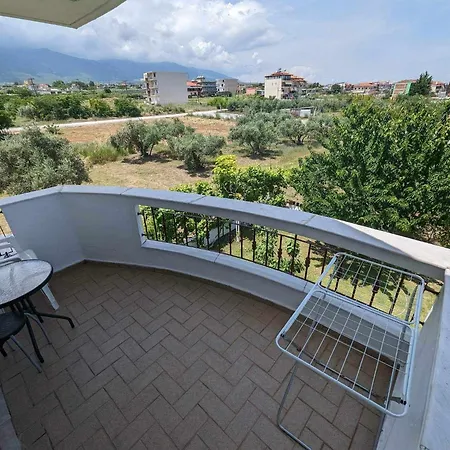 Karalias Apartment Leptokaryá