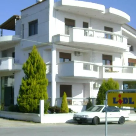 Karalias Apartment *