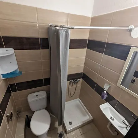 Karalias * Leptokaryá